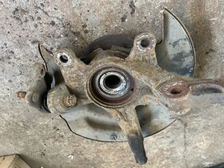 bontott HONDA CR-V Jobb első Csonkállvány Kerékaggyal