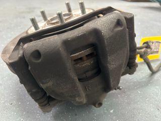 bontott HONDA CR-V Jobb első Féknyereg Munkahengerrel