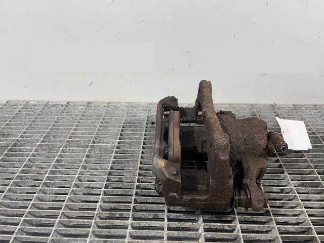 bontott HONDA CR-V Jobb első Féknyereg Munkahengerrel