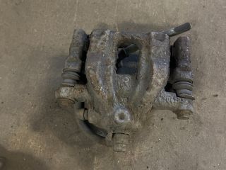 bontott HONDA CR-V Jobb hátsó Féknyereg Munkahengerrel