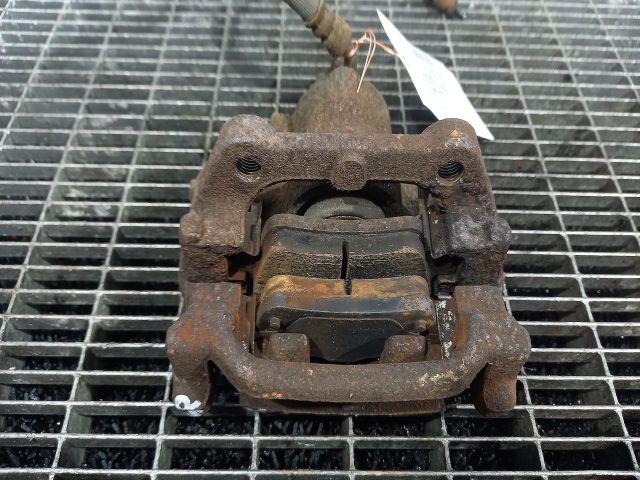 bontott HONDA CR-V Jobb hátsó Féknyereg Munkahengerrel