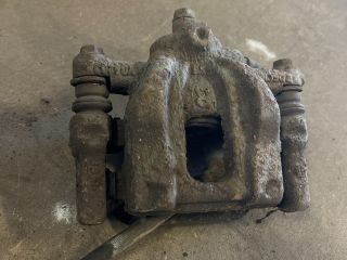 bontott HONDA CR-V Jobb hátsó Féknyereg Munkahengerrel