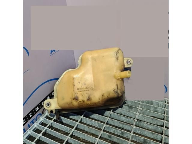 bontott HONDA CR-V Kiegyenlítő Tartály