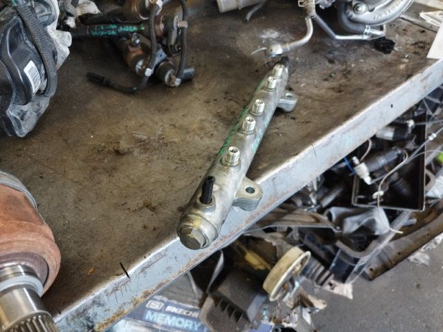 bontott HONDA CR-V Közösnyomócső