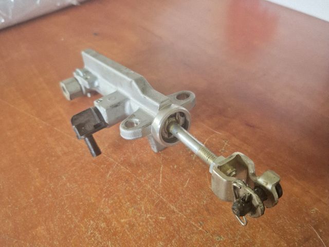 bontott HONDA CR-V Kuplung Munkahenger