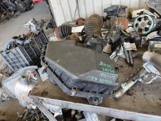 bontott HONDA CR-V Légszűrő Ház