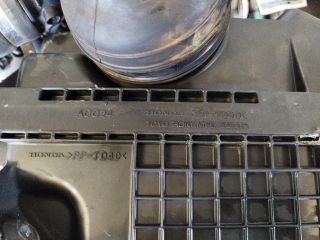 bontott HONDA CR-V Légszűrő Ház