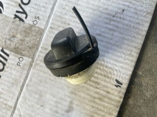 bontott HONDA CR-V Tanksapka