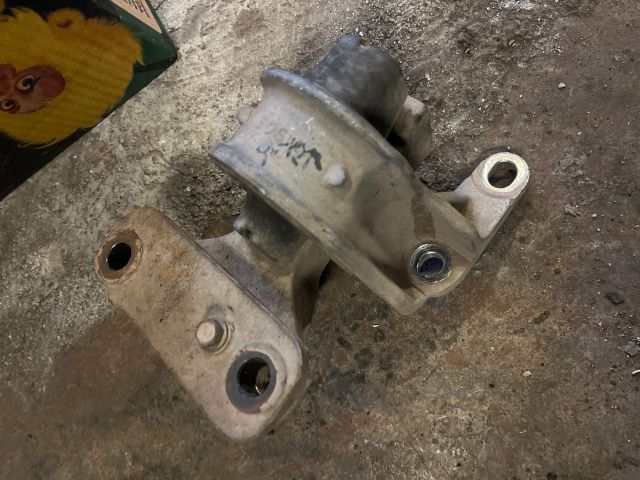 bontott HONDA CR-V Váltó Tartó Bak (Pozíciófüggetlen)