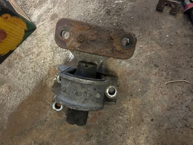 bontott HONDA CR-V Váltó Tartó Bak (Pozíciófüggetlen)