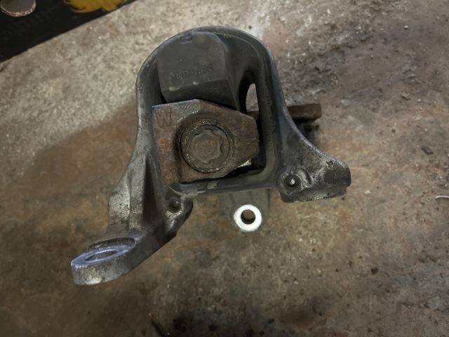 bontott HONDA CR-V Váltó Tartó Bak (Pozíciófüggetlen)