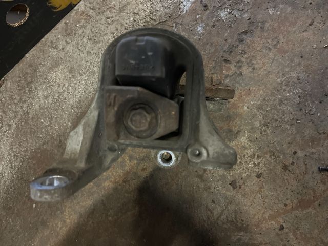 bontott HONDA CR-V Váltó Tartó Bak (Pozíciófüggetlen)