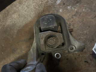 bontott HONDA CR-V Váltó Tartó Bak (Pozíciófüggetlen)