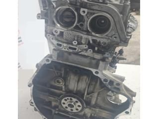 bontott HONDA CR-V Motor (Fűzött blokk hengerfejjel)