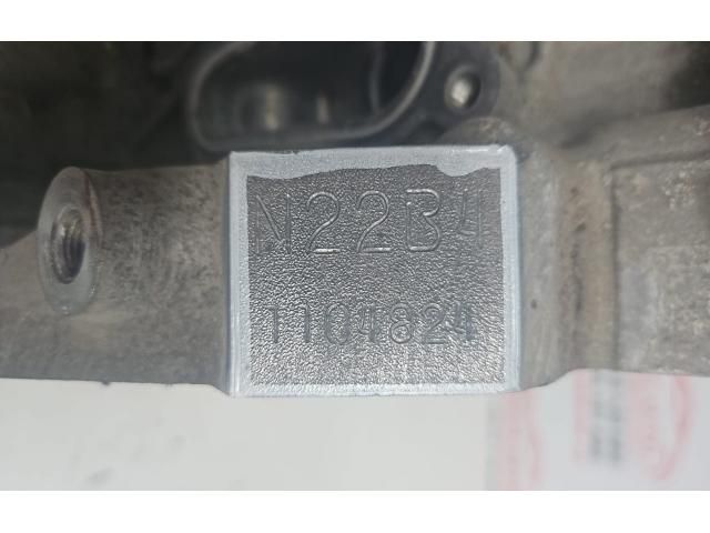 bontott HONDA CR-V Motor (Fűzött blokk hengerfejjel)