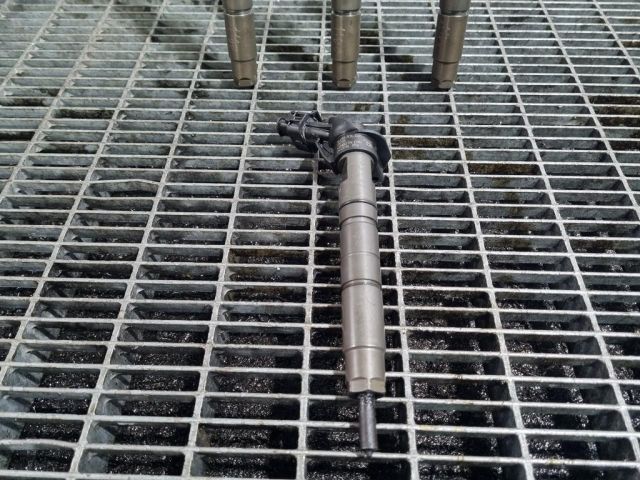 bontott HONDA CR-V Porlasztó (1 db)