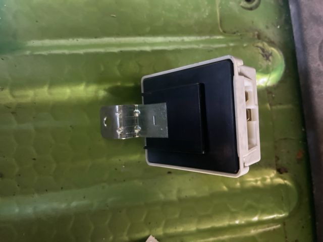 bontott HONDA CR-V Ablaktörlő Relé