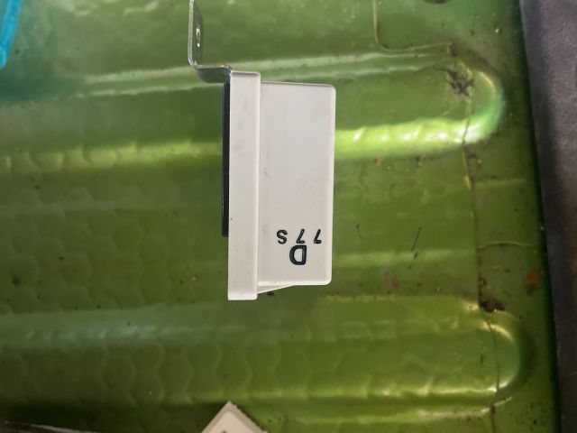 bontott HONDA CR-V Ablaktörlő Relé