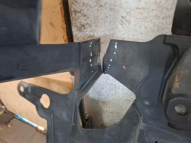 bontott HONDA CR-V Alsó Motorburkolat