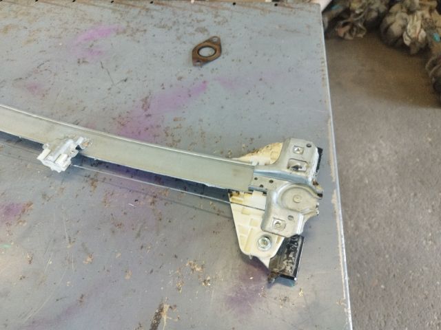 bontott HONDA CR-V Bal első Ablakemelő Szerkezet (Elektromos)