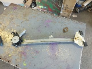 bontott HONDA CR-V Bal első Ablakemelő Szerkezet (Elektromos)