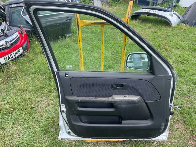 bontott HONDA CR-V Bal első Ajtó (Részeivel)