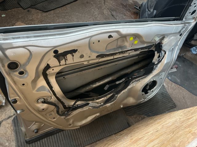 bontott HONDA CR-V Bal első Ajtó (Üres lemez)