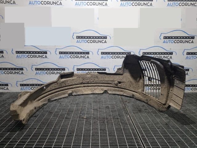 bontott HONDA CR-V Bal első Dobbetét (Kerékjárati, Műanyag)