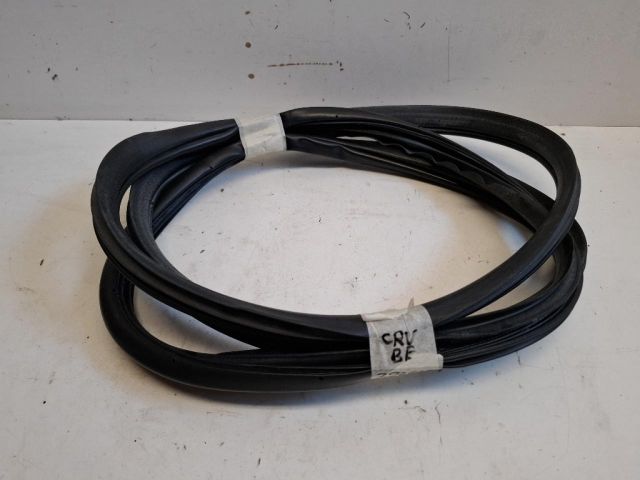 bontott HONDA CR-V Bal első Gumikéder