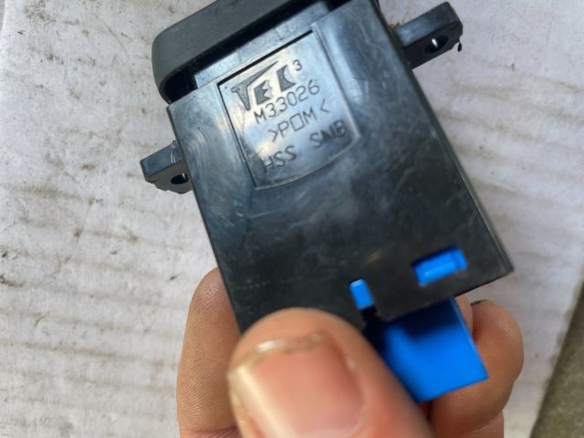 bontott HONDA CR-V Bal első Ülésfűtés Kapcsoló