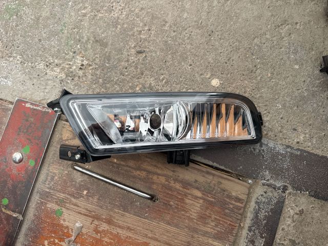 bontott HONDA CR-V Bal Ködfényszóró