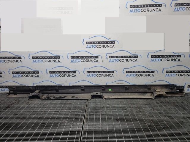 bontott HONDA CR-V Bal Küszöb