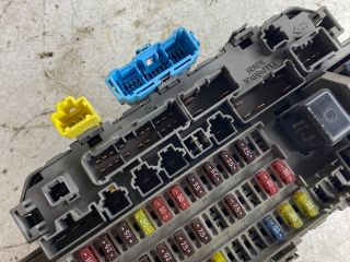 bontott HONDA CR-V Biztosítéktábla Doboz