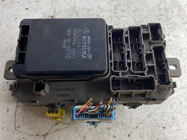 bontott HONDA CR-V Biztosítéktábla Doboz