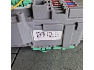 bontott HONDA CR-V Biztosítéktábla Utastér