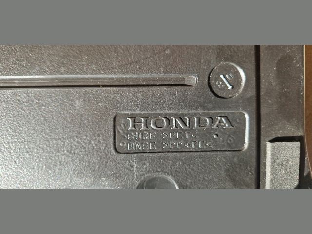 bontott HONDA CR-V Csomagtérajtó Burkolat Alsó