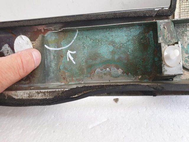 bontott HONDA CR-V Csomagtérajtó Kilincs