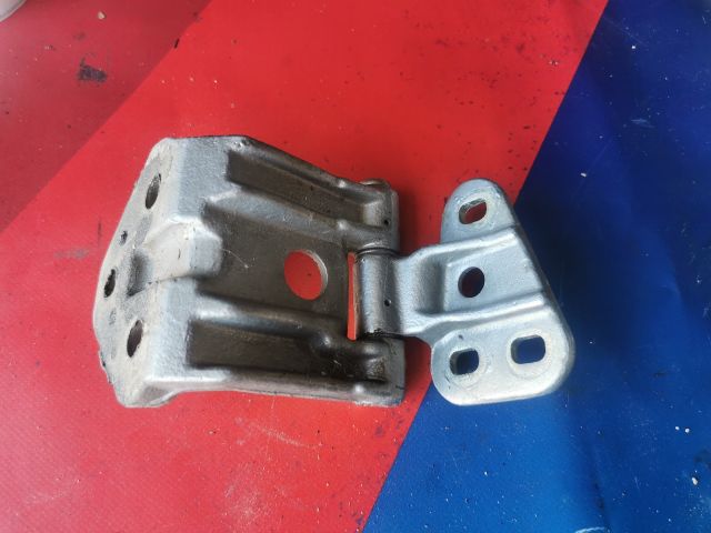 bontott HONDA CR-V Csomagtérajtó Zsanér