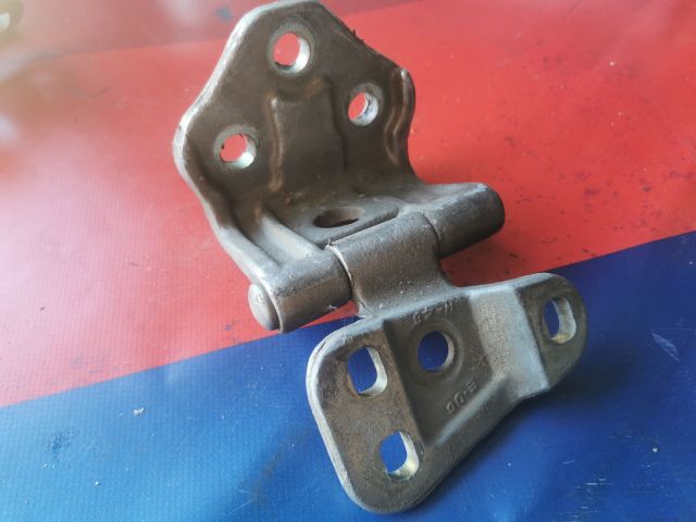 bontott HONDA CR-V Csomagtérajtó Zsanér