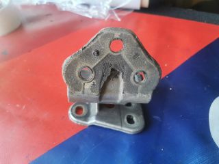 bontott HONDA CR-V Csomagtérajtó Zsanér