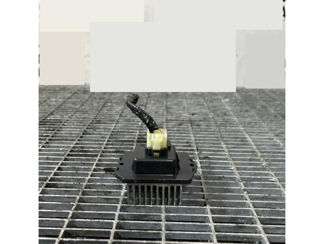 bontott HONDA CR-V Előtét Ellenállás Fűtőmotor