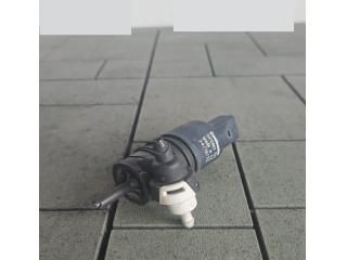 bontott HONDA CR-V Első Ablakmosó Szivattyú