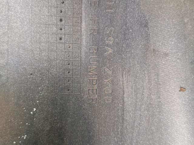 bontott HONDA CR-V Első Lökhárító (Részeivel)