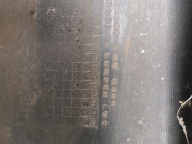 bontott HONDA CR-V Első Lökhárító (Részeivel)