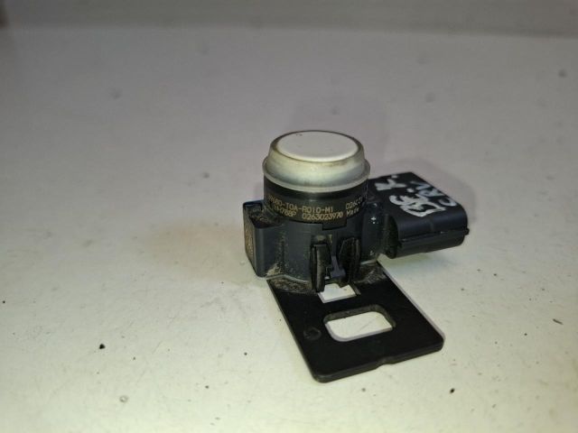 bontott HONDA CR-V Első Tolatóradar Fej