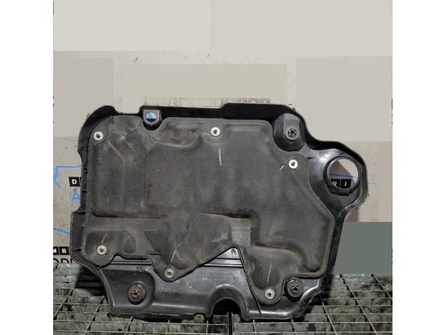 bontott HONDA CR-V Felső Hűtőburkolat