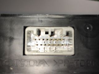 bontott HONDA CR-V Fényszóró Elektronika