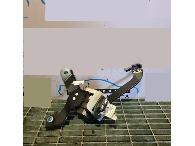 bontott HONDA CR-V Hátsó középső Biztonsági Öv