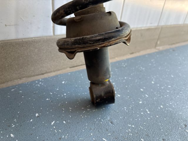 bontott HONDA CR-V Hátsó Lengéscsillapító Pár