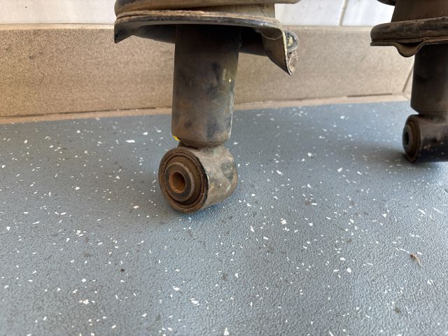 bontott HONDA CR-V Hátsó Lengéscsillapító Pár